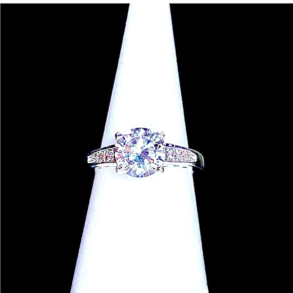 Solitaire Cut Sterling Silver .925 AAA CZ Engagement Ring NWT - Picture 1 of 7
